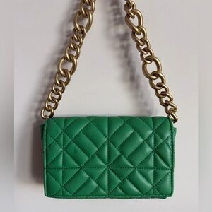 Zara Brand Green Quilted shoulder bag w Chain strap